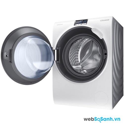 Cần sử dụng bột giặt chuyên dụng ít bọt dành cho máy giặt cửa ngang để đảm bảo quần áo được giặt sạch và không hỏng hóc máy giặt