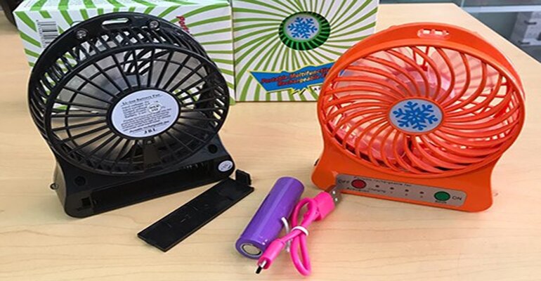 Hạn chế tình trạng vừa dùng vừa sạc Quạt tích điện mini