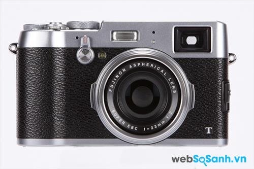 Điểm mạnh của máy ảnh Fuji X100T là cảm biến APS-C (23.6 x 15.8 mm)