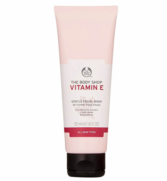 Sữa rửa mặt Vitamin E Gentle Facial Wash