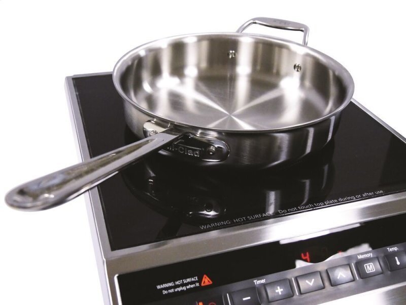 Bếp từ Panasonic với mức giá bình dân phù hợp với khả năng của hầu hết các gia đình Việt