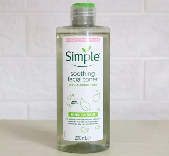 Toner Simple Kind To Skin Soothing Facial Toner