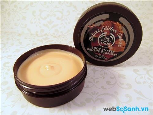 Son dưỡng môi The Body Shop Chocomania Lip Butter 