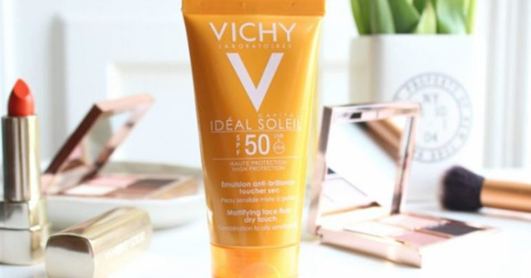 Review Vichy Ideal Soleil Mattifying Face Dry Touch SPF 50+ - Kem chống nắng không gây nhờn rít cho da dầu