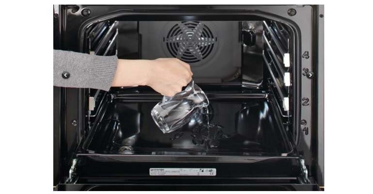 Lò Bosch CMG633BS1 còn được tích hợp chức năng tự vệ sinh vô cùng thông minh Lò nướng Bosch CMG633BS1