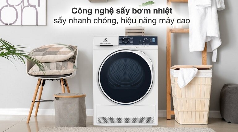 Máy sấy quần áo Electrolux 8 kg EDH804H5WB