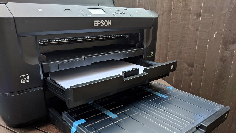 Thiết kế của máy in phun Epson WorkForce WF-7210.
