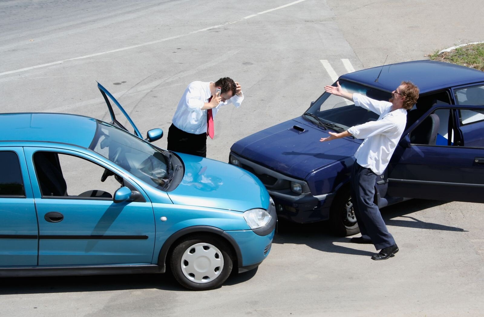 Nhận biết xe ô tô bị tai nạn