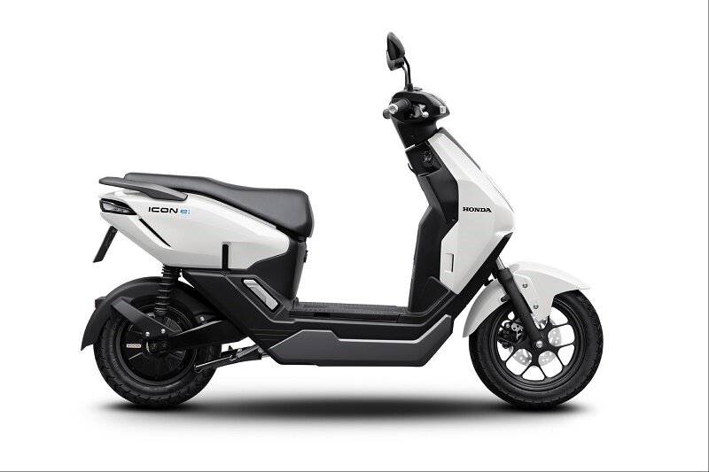 Loạt khuyến mại hấp dẫn khi mua xe máy điện Honda ICON e: từ tháng 8 - 10/2025