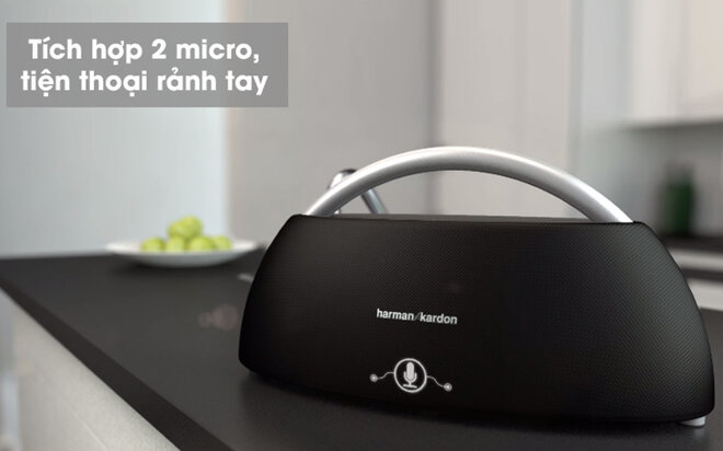 Loa Harman Kardon Go + Play còn trang bị 2 micro kết hợp Dual microphone và công nghệ giảm tiếng ồn