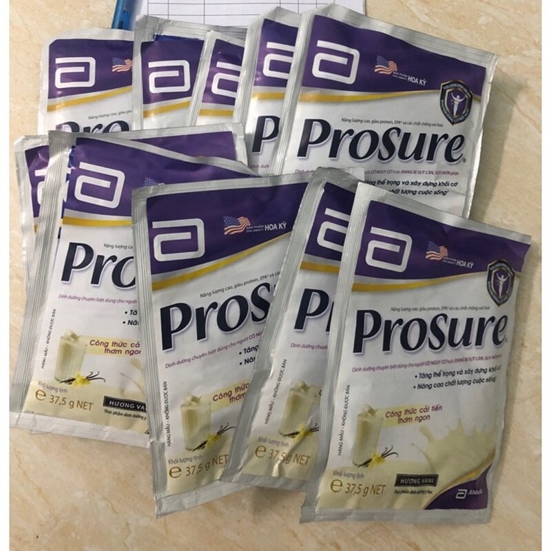 Sữa Prosure có 2 loại dạng hộp thiết (380g) và dạng gói (37,5g)