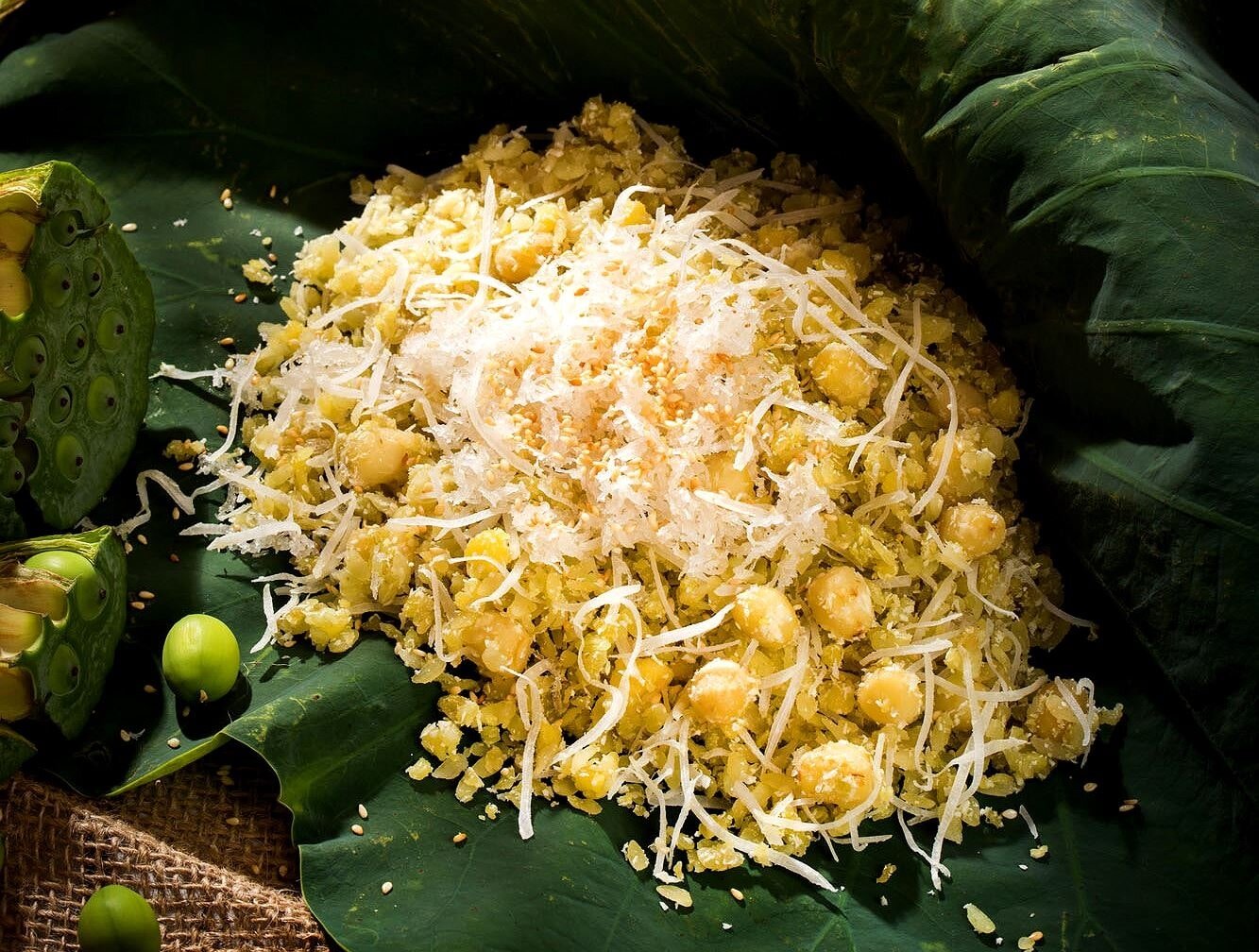 Nấu xôi đậu xanh cốt dừa bằng nồi cơm điện hấp dẫn
