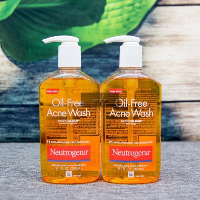 Sữa rửa mặt Neutrogena Oil Free