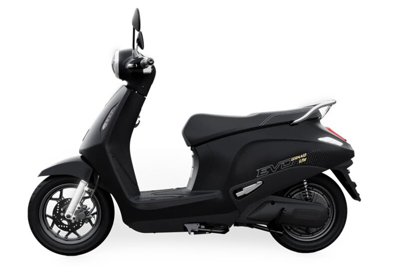 Giảm sốc còn 16 triệu đồng, VinFast Evo Grand Lite bền bỉ lại có thể đi tới 198 km/lần sạc!