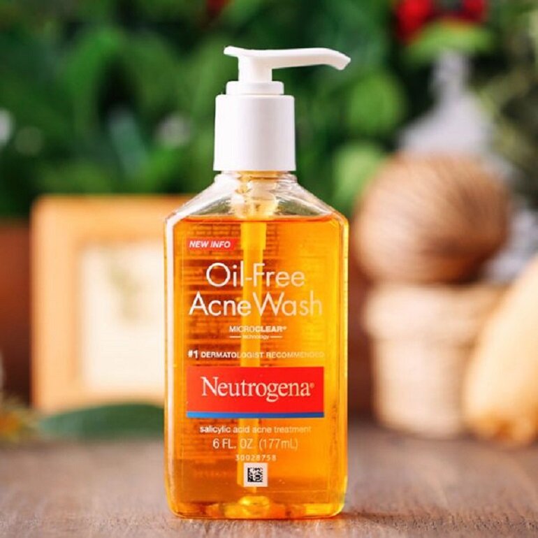 Sữa rửa mặt Neutrogena oil free acne wash thịnh hành