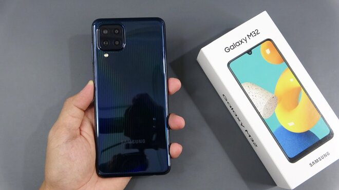 đánh giá galaxy m32 2022