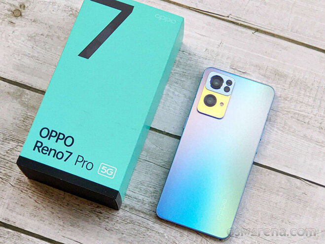 Đánh giá thiết kế điện thoại OPPO Reno7 Pro 5G