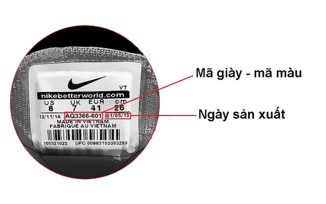 Kiểm tra tem giày là cách được nhiều người sử dụng để nhận biết giày bóng đá Nike chính hãng