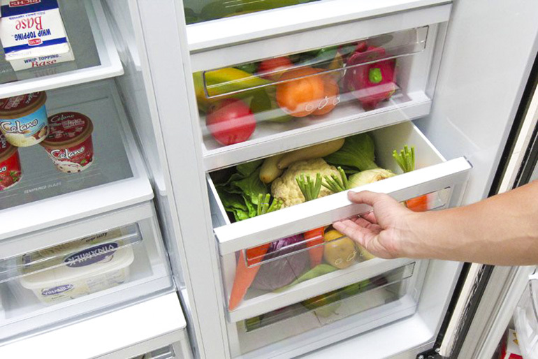Làm đá nhiều trong tủ lạnh có giúp tủ tiết kiệm điện hơn không ?