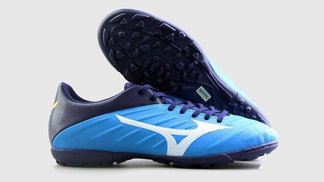 Giày bóng đá Mizuno Rebula 2 V3