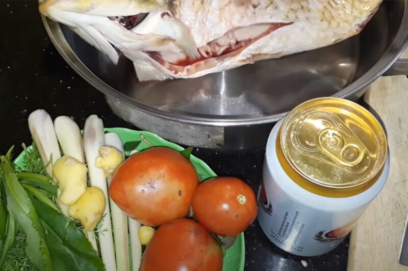 Ingredients for steamed grass carp with beer and lemongrass