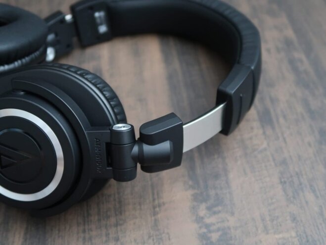 tai nghe audio-technica ath-m50xbt2