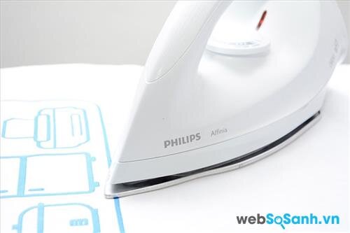 Bàn là hơi nước hãng nào tốt: bàn là hơi nước Philips