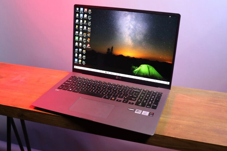 laptop cho sinh viên IT 2022