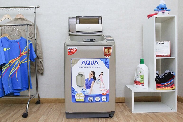 Máy giặt Aqua AQW U700Z1T có giá tham khảo 4.700.000đ tại websosanh.vn