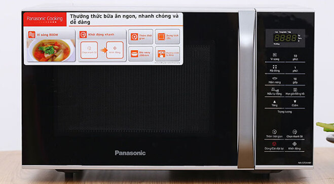 Khi chọn mua một chiếc lò vi sóng, bạn cần để ý đến dung tích cũng như các tính năng của lò.
