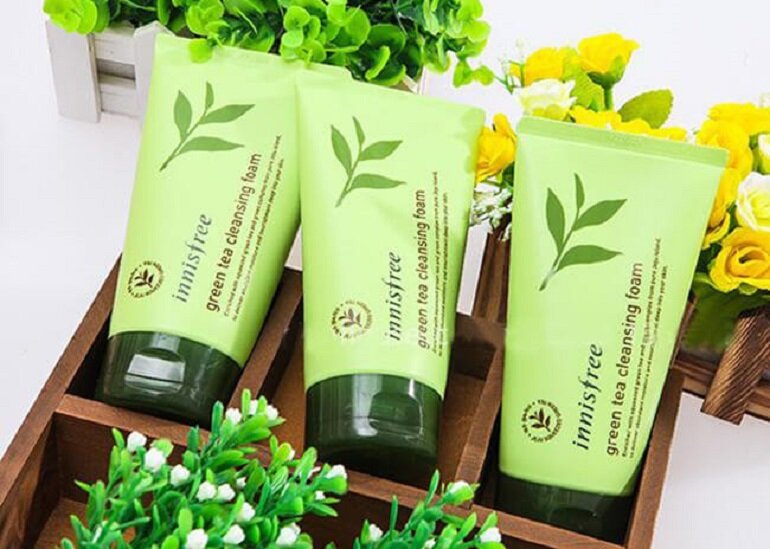 Innisfree green tea cleansing foam