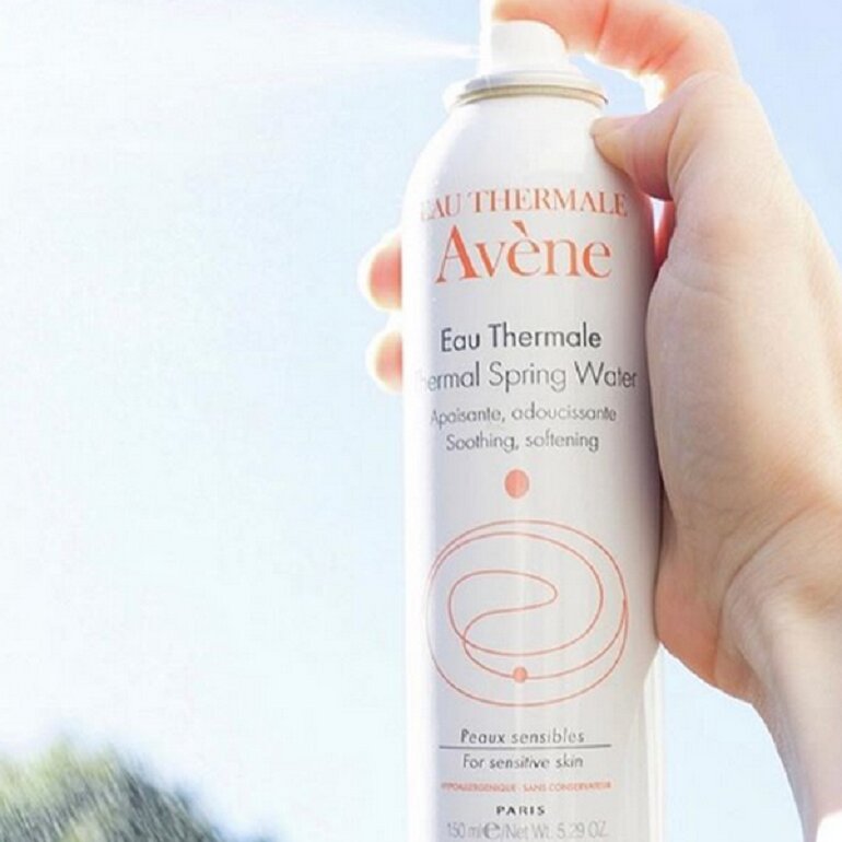 Vì sao phái nữ ưa chuộng sử dụng Xịt khoáng Avene 150ml?