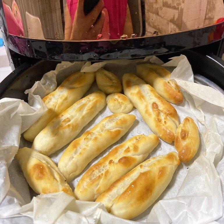 Nướng bánh mì bằng nồi chiên không dầu