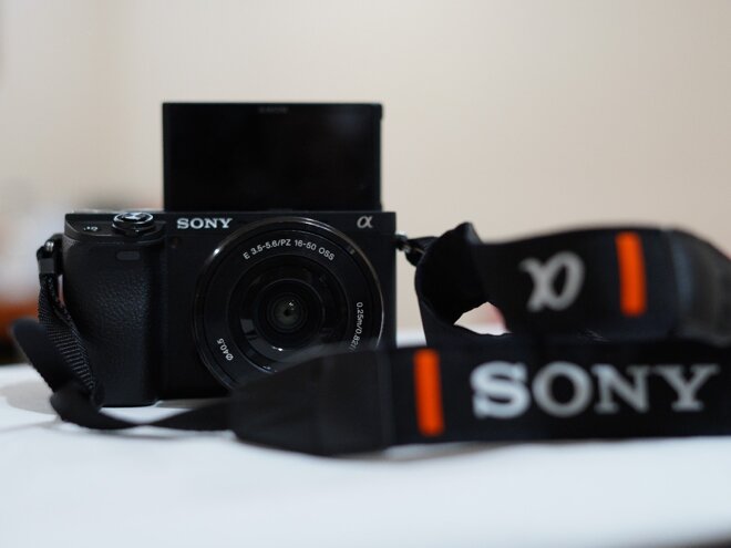 Đánh giá máy ảnh Sony A6400 tốc độ bắt nét siêu nhanh 