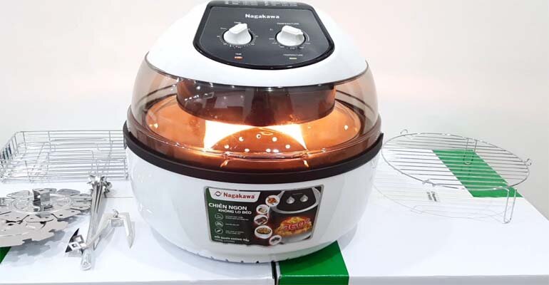 Nagakawa NAG3302 được trang bị trục xoay tự động đảo chiều 360 độ nồi chiên không dầu Nagakawa