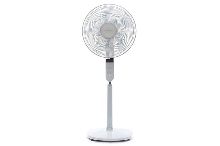 Quạt cây Toshiba LSA20(H)VN có khả năng tạo luồng gió mạnh mẽ, trải rộng và êm ái