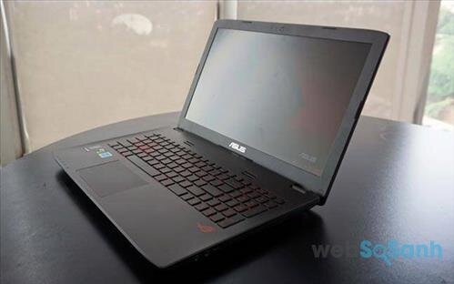 Laptop Asus ROG GL552 có thiết kế chắc chắn 