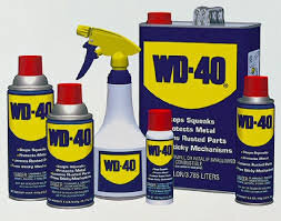 Làm sạch và khử mùi tủ lạnh với WD-40