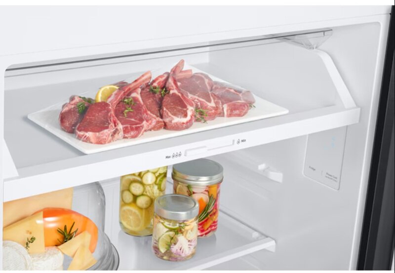Giá chỉ 7 triệu đồng, tủ lạnh Samsung 398 lít RT38CG6584B1SV có ngăn đông mềm, làm đá rơi tự động và rất tiết kiệm điện!