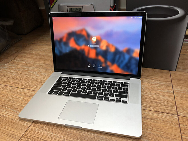 Macbook Pro 15 inch là dòng máy rất đáng sở hữu nằm trong số các máy Workstation cấu hình cao