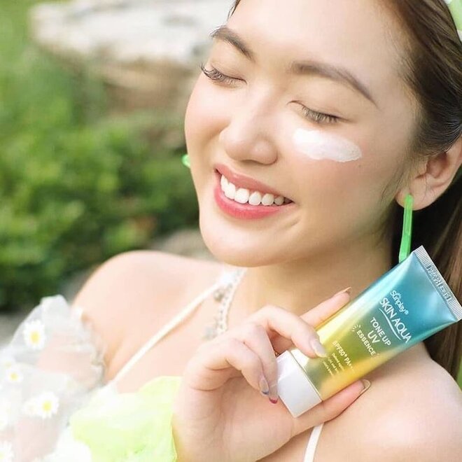 kem chống nắng Skin Aqua