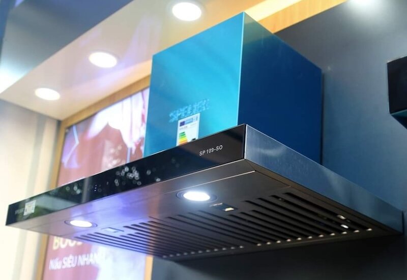Máy hút mùi Spelier SP 109SO/70 nhỏ gọn nhưng biết chiều lòng căn bếp hiện đại