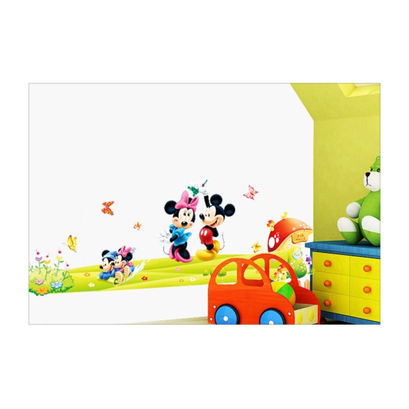 Chuột Mickey đã quá quen thuộc với các em nhỏ