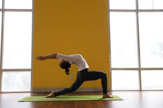 Chọn lựa thảm tập tùy vào loại hình Yoga bạn chọn là tĩnh hay động