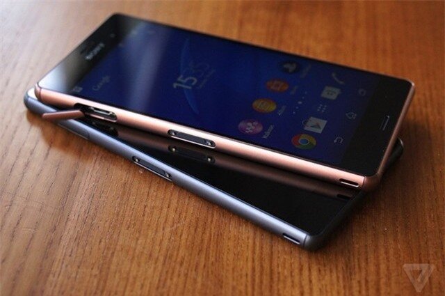 Ảnh thực tế bộ đôi Xperia Z3 và Z3 Compact vừa ra mắt
