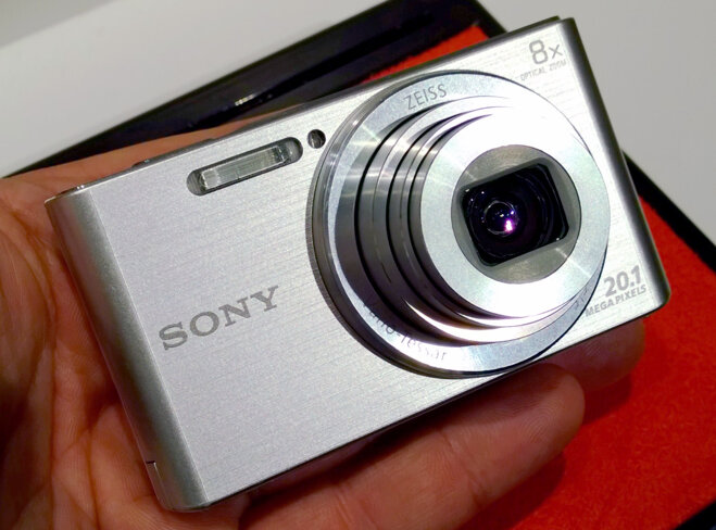 Máy ảnh Compact Sony Cybershot DSC-W830