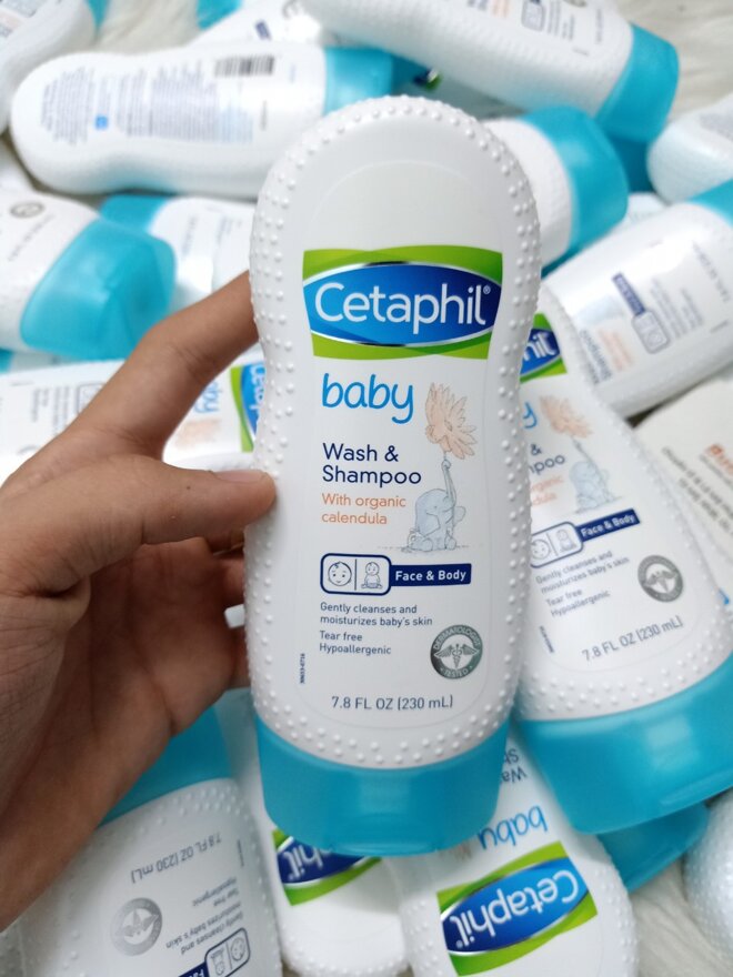 sữa tắm Cetaphil cho bé