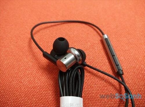 Tai nghe Xiaomi Piston Iron