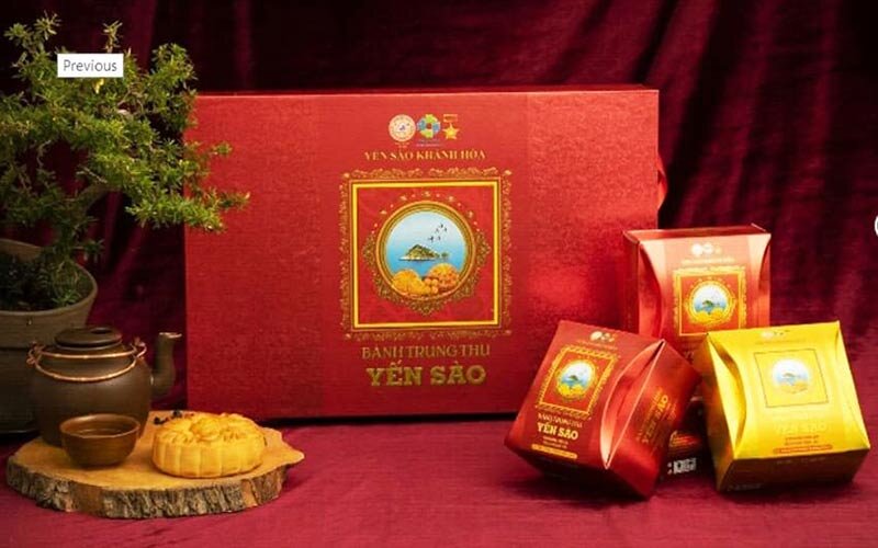 Khanh Hoa Bird's Nest mooncake - A familiar brand of Vietnamese people 