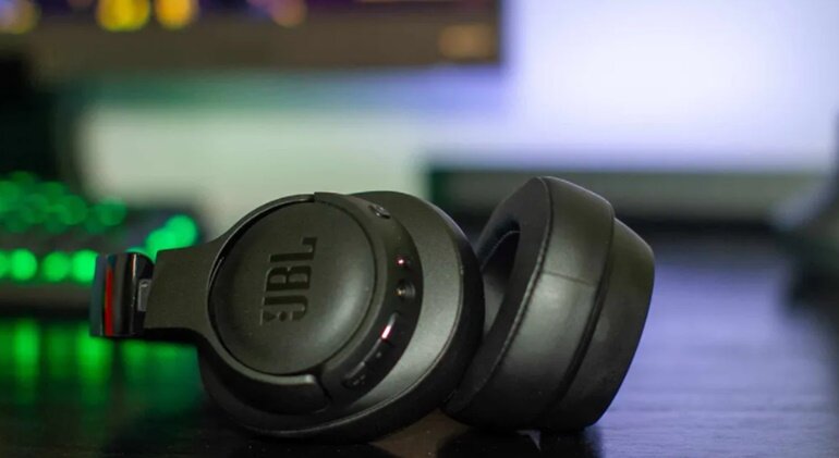 JBL Tune 760NC